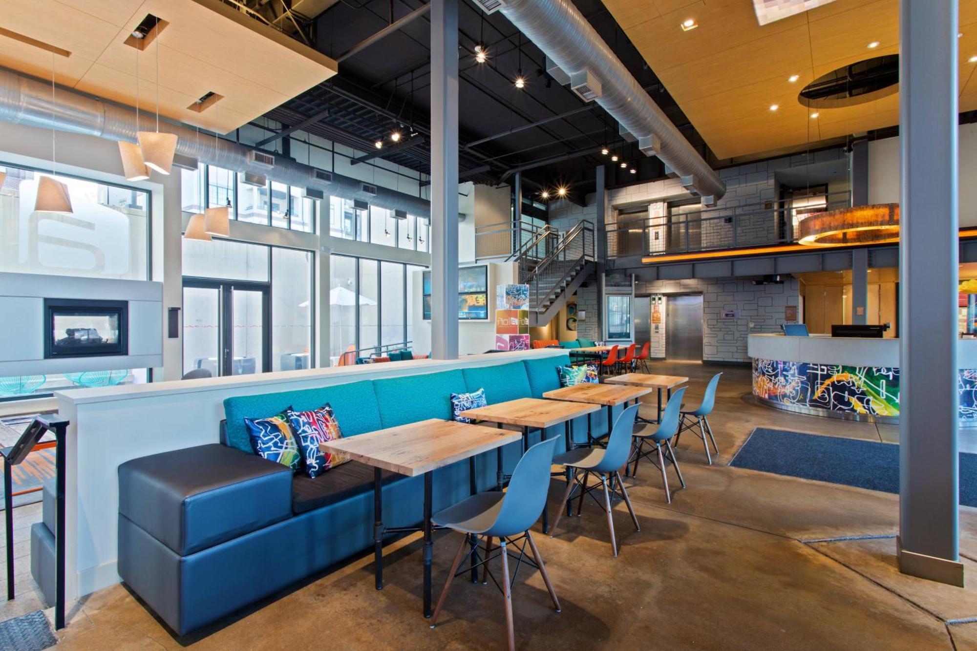 Aloft Birmingham Soho Square Hotel Homewood Bagian luar foto