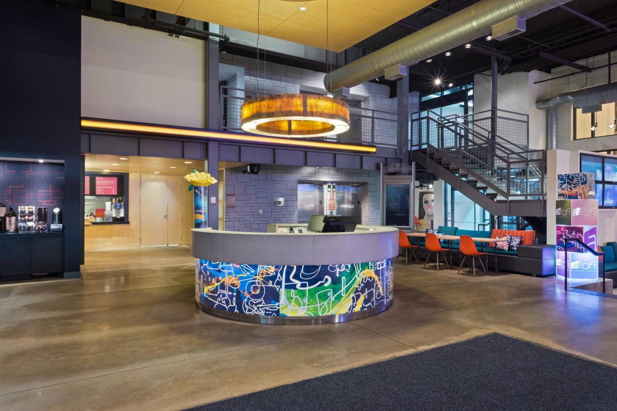 Aloft Birmingham Soho Square Hotel Homewood Bagian luar foto