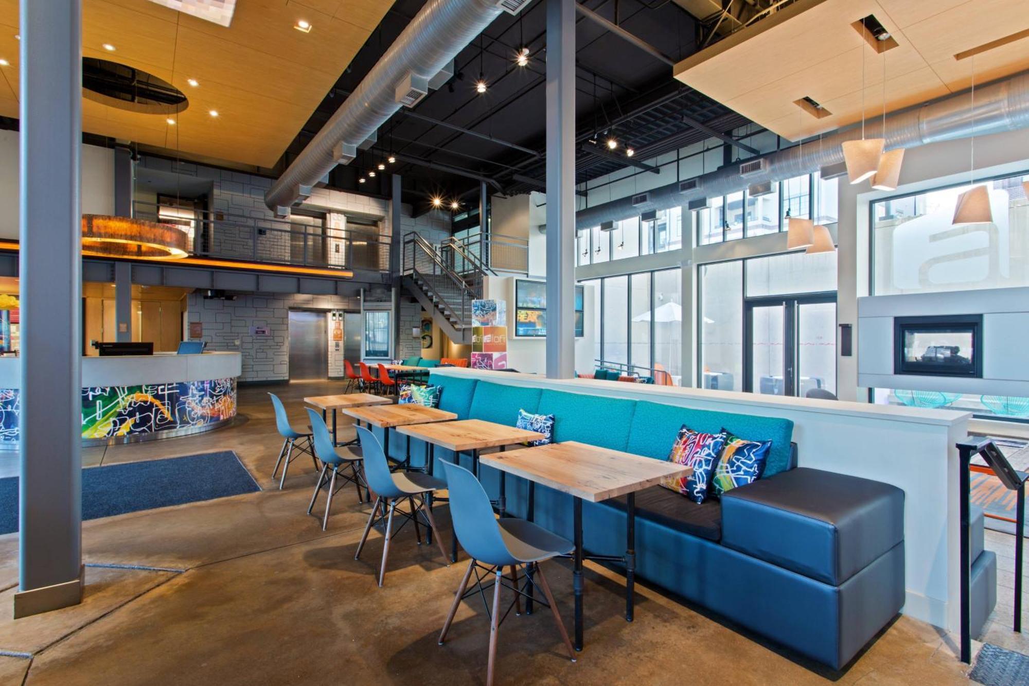Aloft Birmingham Soho Square Hotel Homewood Bagian luar foto