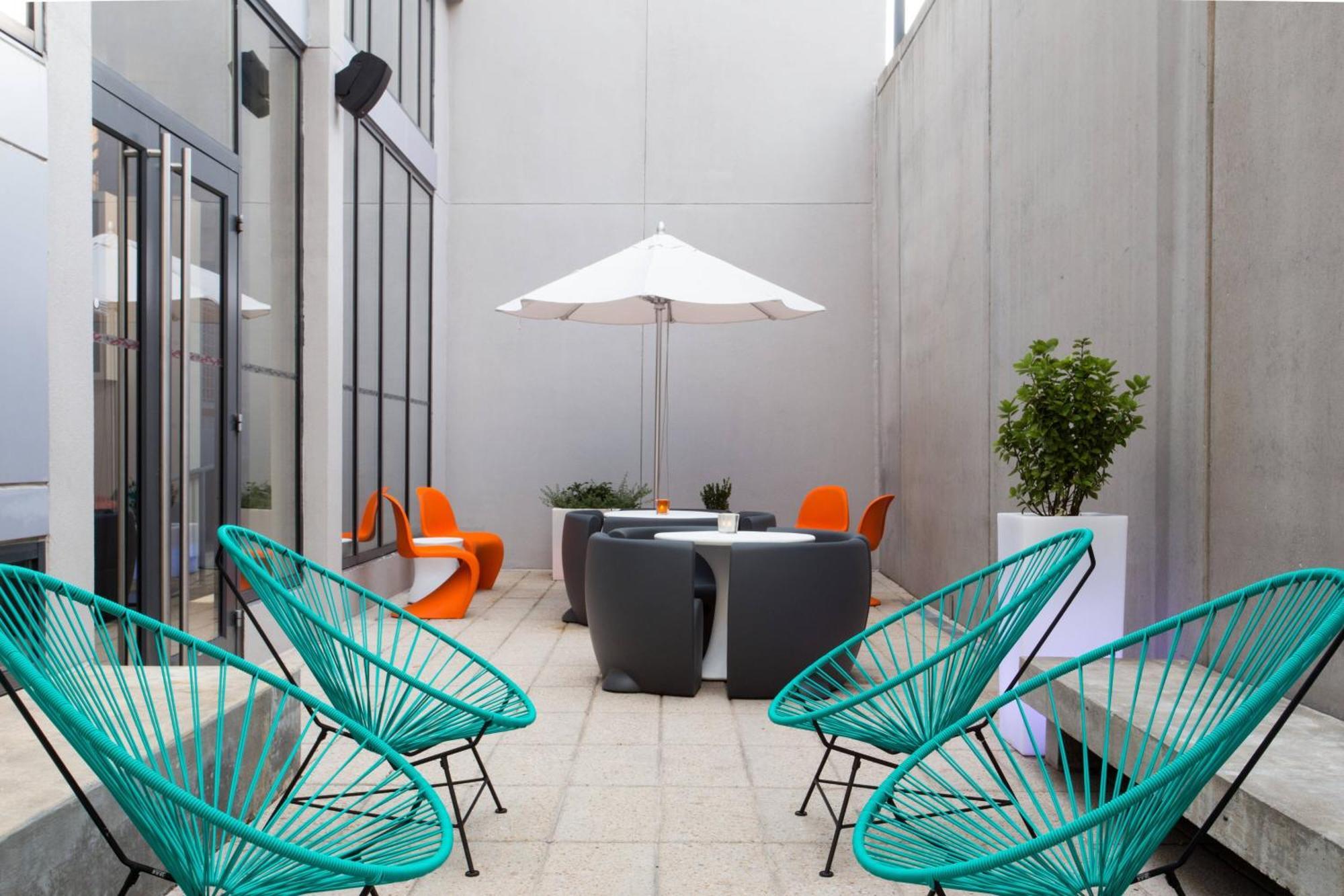 Aloft Birmingham Soho Square Hotel Homewood Bagian luar foto