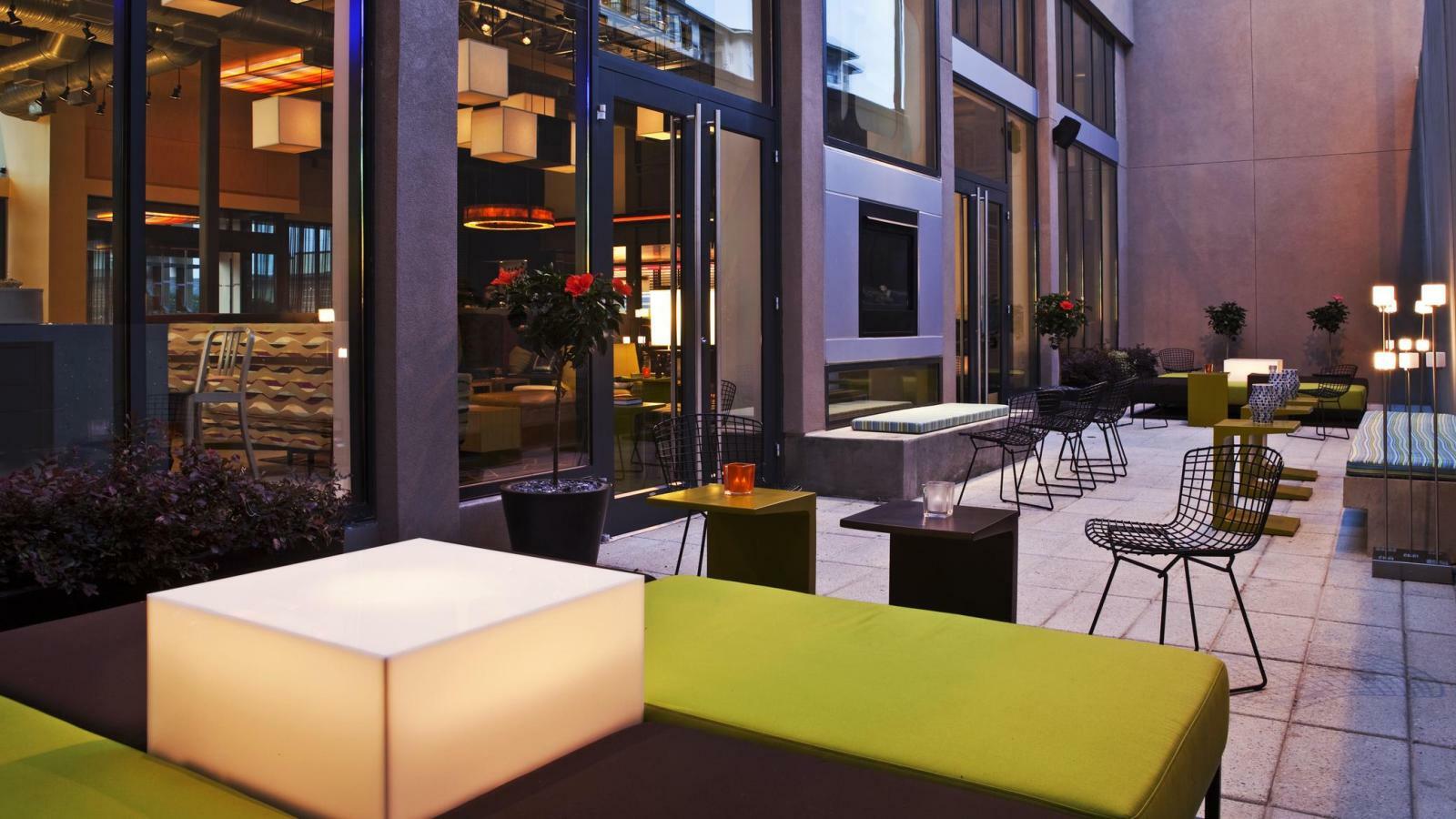 Aloft Birmingham Soho Square Hotel Homewood Bagian luar foto